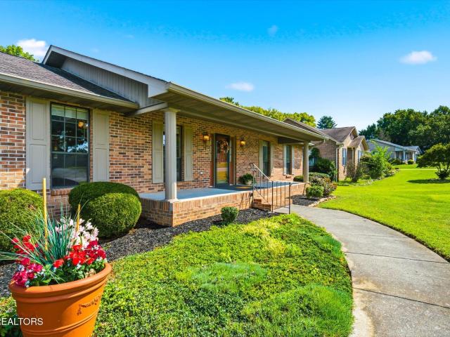 855 Westgate Drive