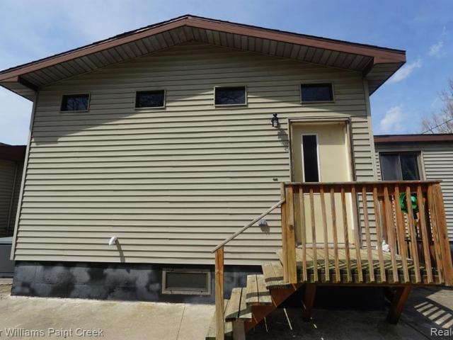 8565 Chapin Road
