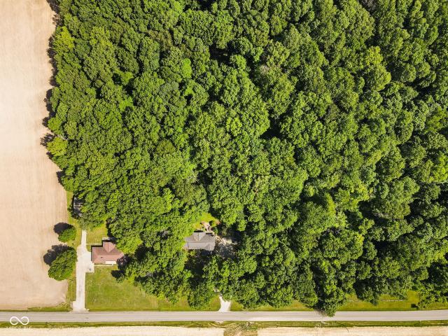8568 E County Road 400 N