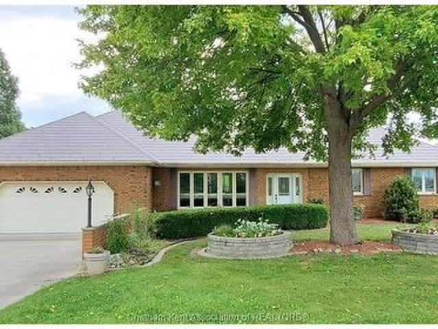 8560 Talbot Trail, Cedar Springs, ON, N0P 1E0 house for sale | Listing ID 26021 | Royal LePage