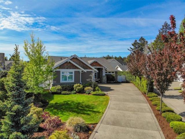 856 Bluffs Dr, Qualicum Beach, BC, V9K 0A2 house for sale | Listing ID 1049 | Royal LePage