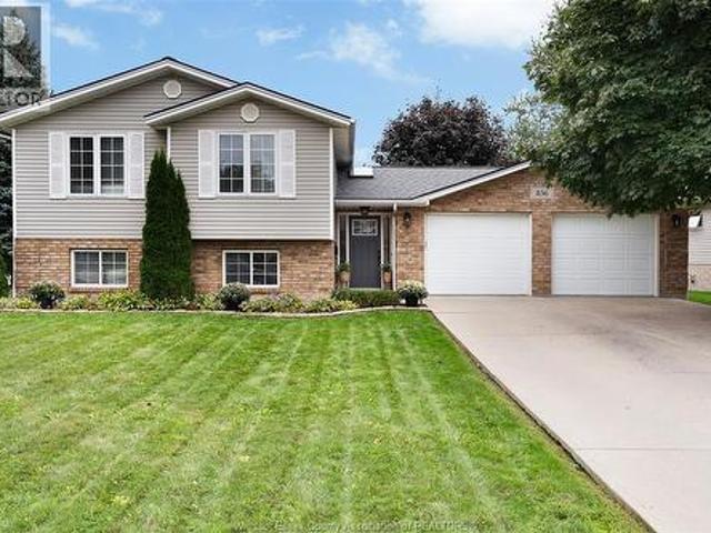 856 Lawndale, Kingsville, ON, N9Y 3Y8 house for sale | Listing ID 26023 | Royal LePage
