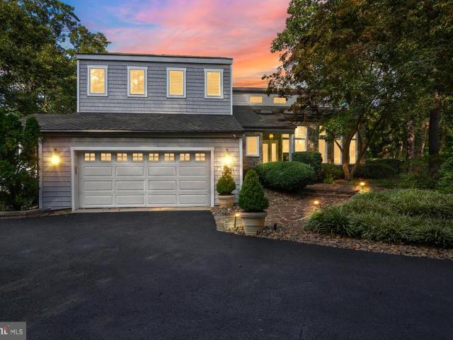 856 St Edmonds Place