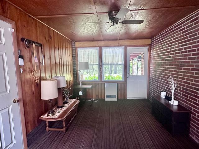 856 W 50TH Street