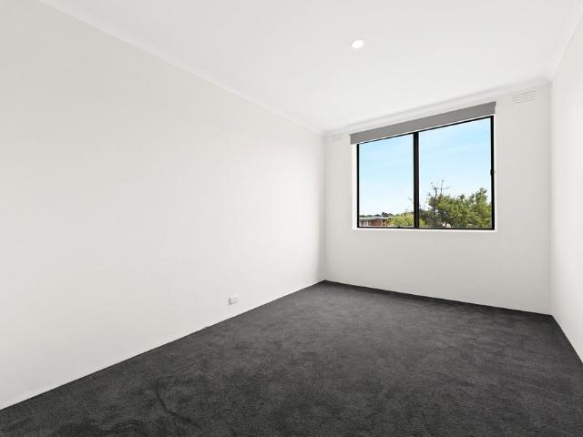 8/57 Dover Street, Flemington VIC 3031
