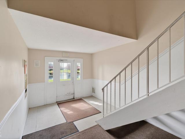 857 Indigo Way, Unit 857D, Indianapolis, IN 46260 | MLS #22091