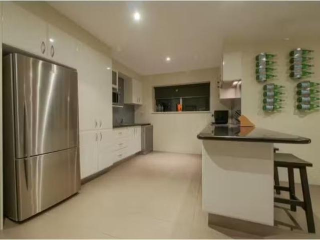 8/57 Nicklin Street, Coorparoo Apartment for rent Listed by N.