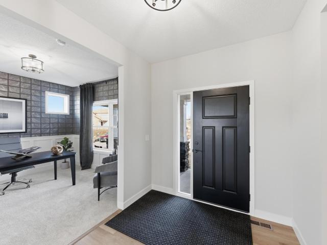 858 Greywood Boulevard SW