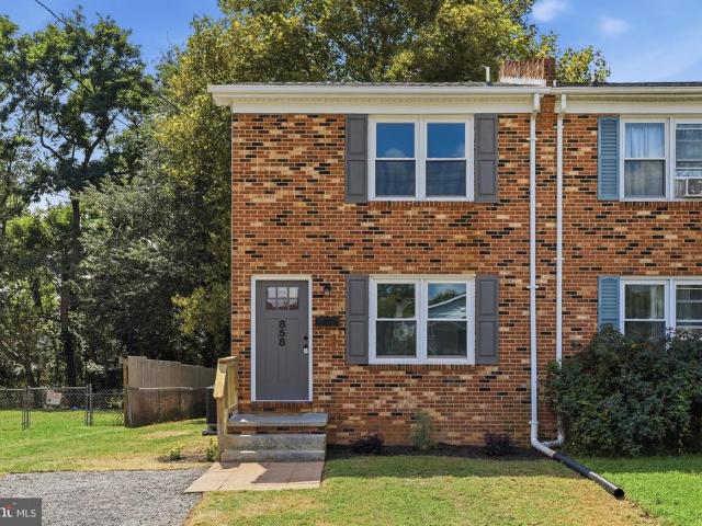 858 W 11Th Street