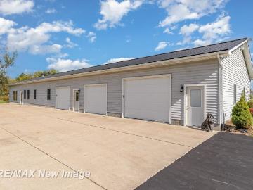 859 E Gordonville Rd, Midland, MI