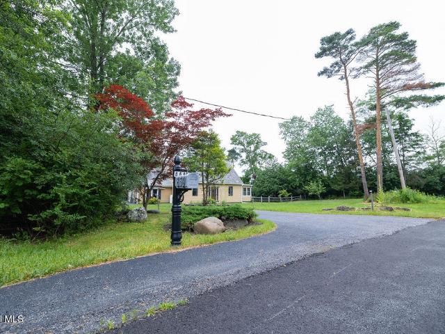 859 Putnam Road