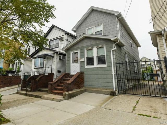 85 11 Sutter Ave, Ozone Park, NY 11417