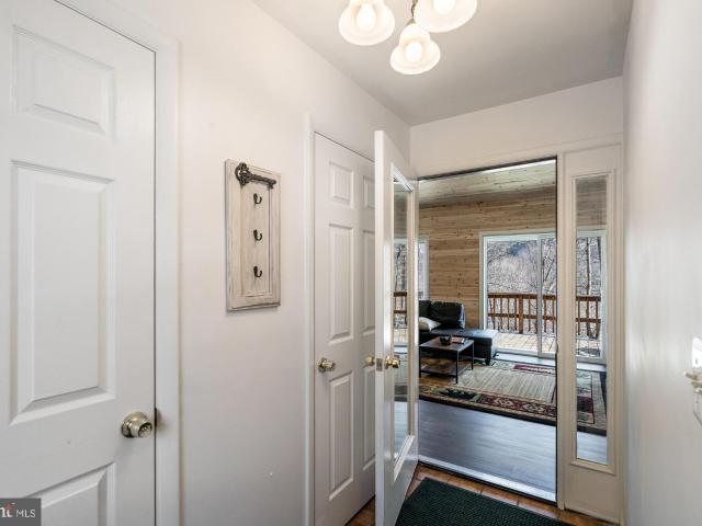 85 Bluebird Ln, Berkeley Springs, WV 25411 | MLS #WVMO2007