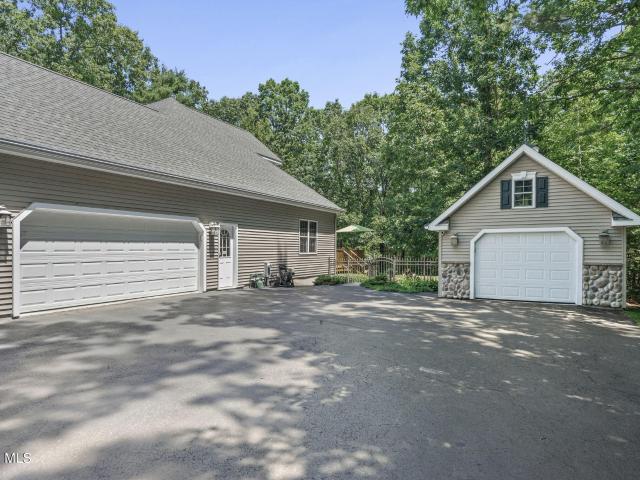 85 Chadwycke Court
