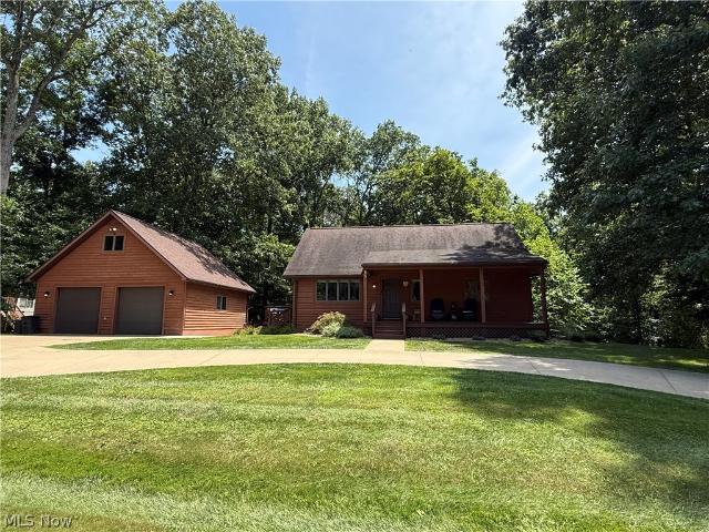 85 Knob Court