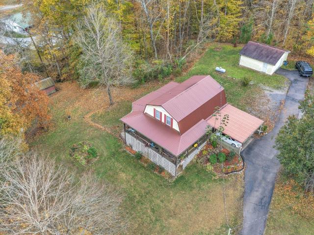 85 Lakeview Ln
