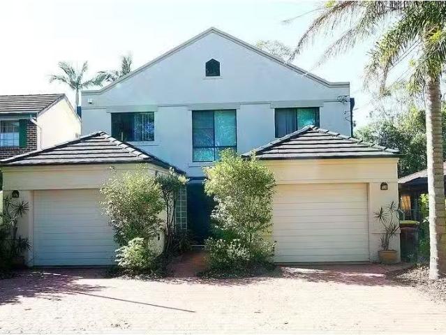 85 Links Avenue, Concord House for rent Listed by Ally Gilder.