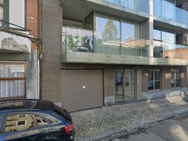 85 m2 apartment for rent in Luik