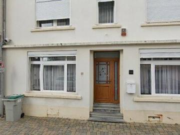 85 m2 apartment for rent in Neufchâteau