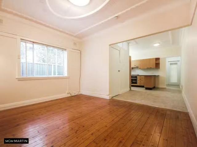 85 Maloney Street, Mascot House for rent Listed by Jonathan A.