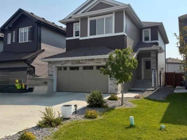 85 Meadowlink Common, Spruce Grove, AB, T7X 2X3 house for sale | Listing ID E4505 | Royal LePage