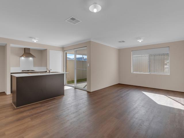 85 Moncrieff Parade Golden Bay, WA 6174