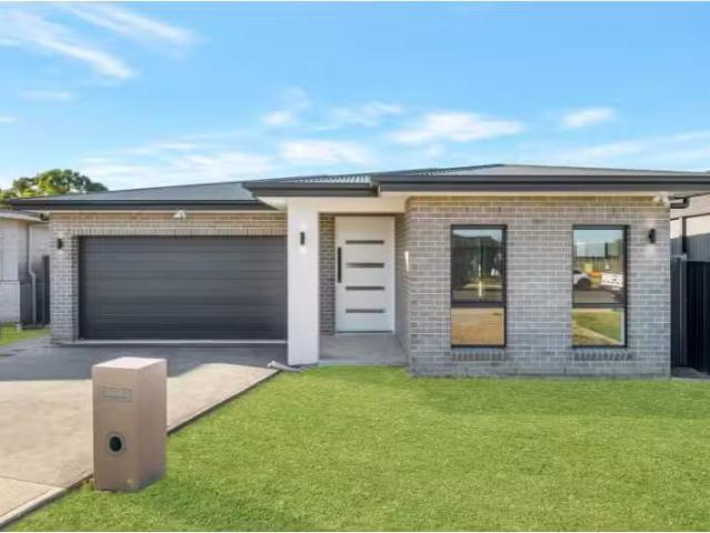 85 Myrtle Creek Road, Tahmoor House for rent Listed by Oneage.