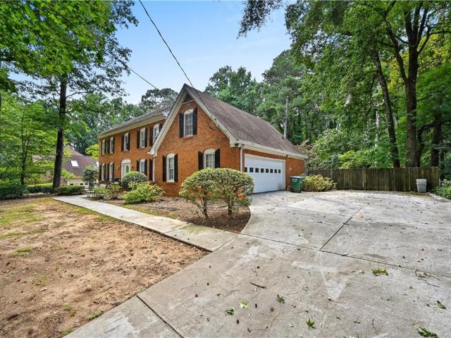 85 Shadow Lake Drive SW