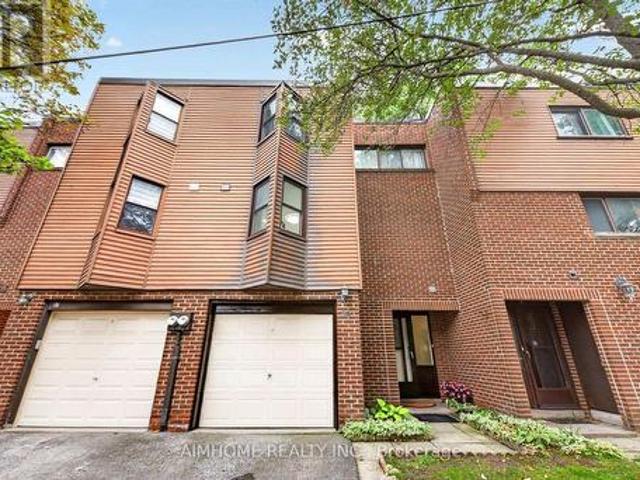 85 Song Meadoway, Toronto, ON, M2H 2T9 townhouse for sale | Listing ID C13789 | Royal LePage