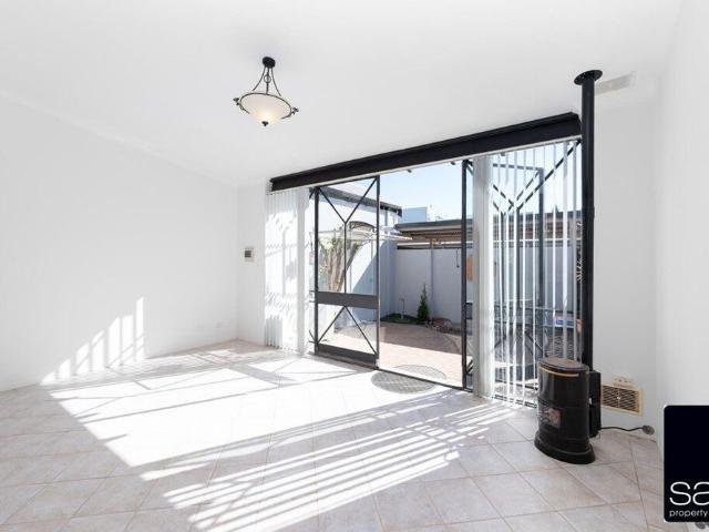 8/5 Swan Street, North Fremantle