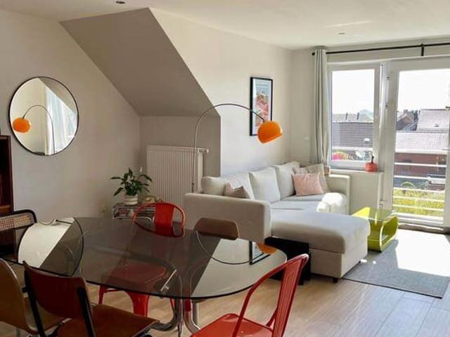 85m2 2 chambres + 1 dressing cave balcon