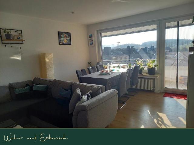 85m² mit Südwestbalkon & Fernblick 3 Zi Garage + Stellplatz