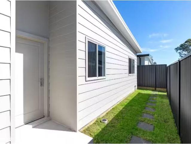 85A Richmond Road, CAMBRIDGE PARK Apartment for rent Listed b.