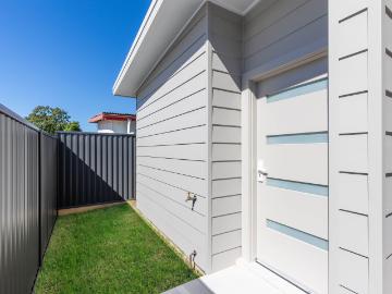 Cambridge Park, Llandilo, Snapper Island