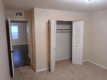 8606 STANDING OAK DR 2 Bedroom Apartment for Rent at 8606 Standing Oak Dr, Louisville, KY 40258