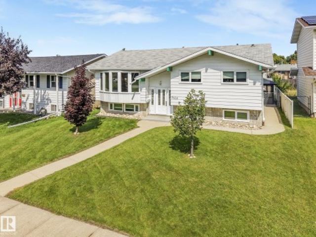 8608 A Avenue Nw, Edmonton, AB, T5E 3B2 house for sale | Listing ID E4504 | Royal LePage