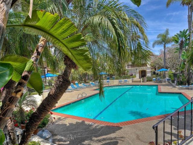 8608 Villa La Jolla Drive # 4