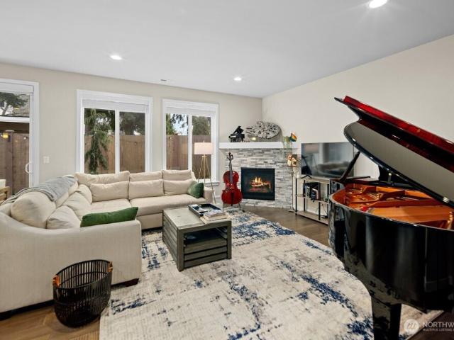 8609 th Street SW # 11