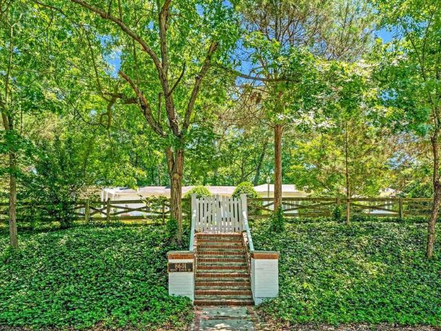 8601 Mount Zephyr Drive