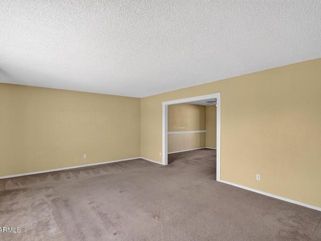 8602 e pecos lane