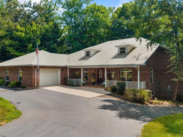 860 Black Fox Harbor Road