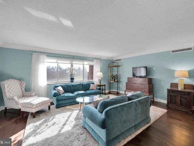 860 Lower Ferry Road # 5P
