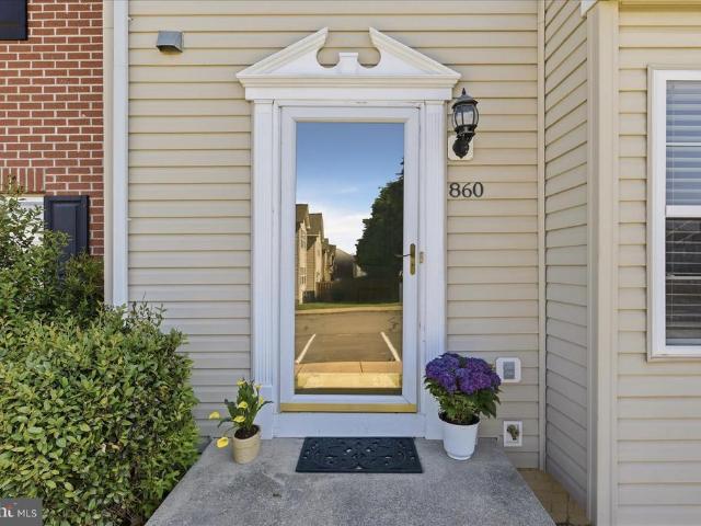 860 Marquette Drive