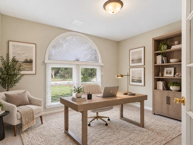 860 Saugatuck Trail