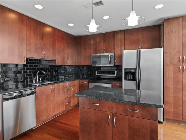 860 Peachtree Street NE 1612