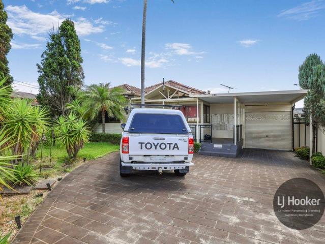 Approx. 860 m2 Block with 16.4m Frontage Dual Occupancy Potential Duplex/ Granny Flat