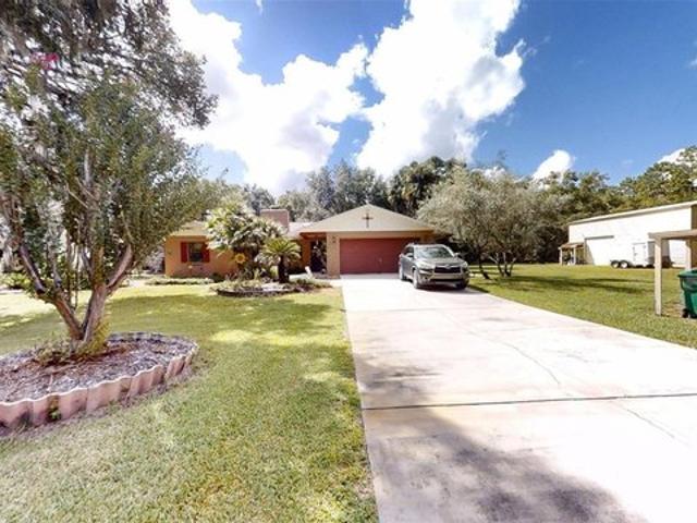 8614 W Varricchio Ln, Crystal River, FL 34428