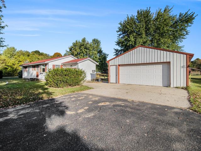 8615 W 1 Mile Road