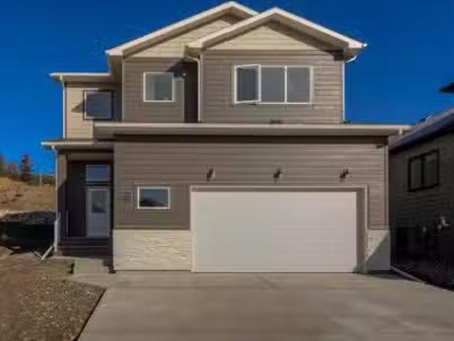 8615 25 Avenue, Coleman, AB, T0K 0M0 house for sale Listing.