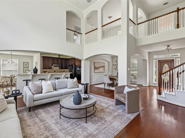 8610 Rising Oak Lane